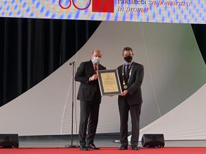 IMG-a18ca0eef06fa11c6ed212f1b5661f93-V (002)